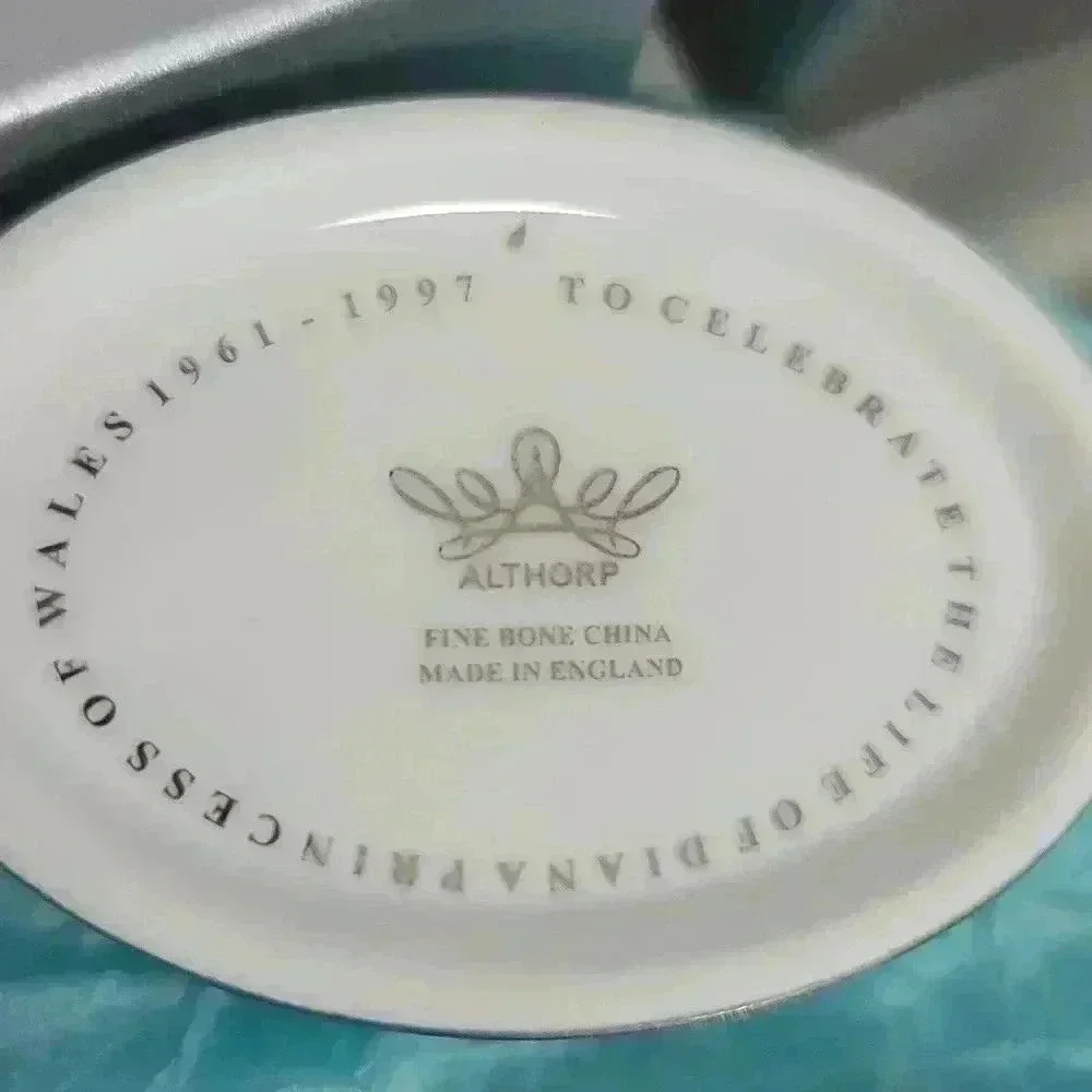 Althorp Fine Bone China Princess Diana Commemorative Trinket Box / Pill Box RARE